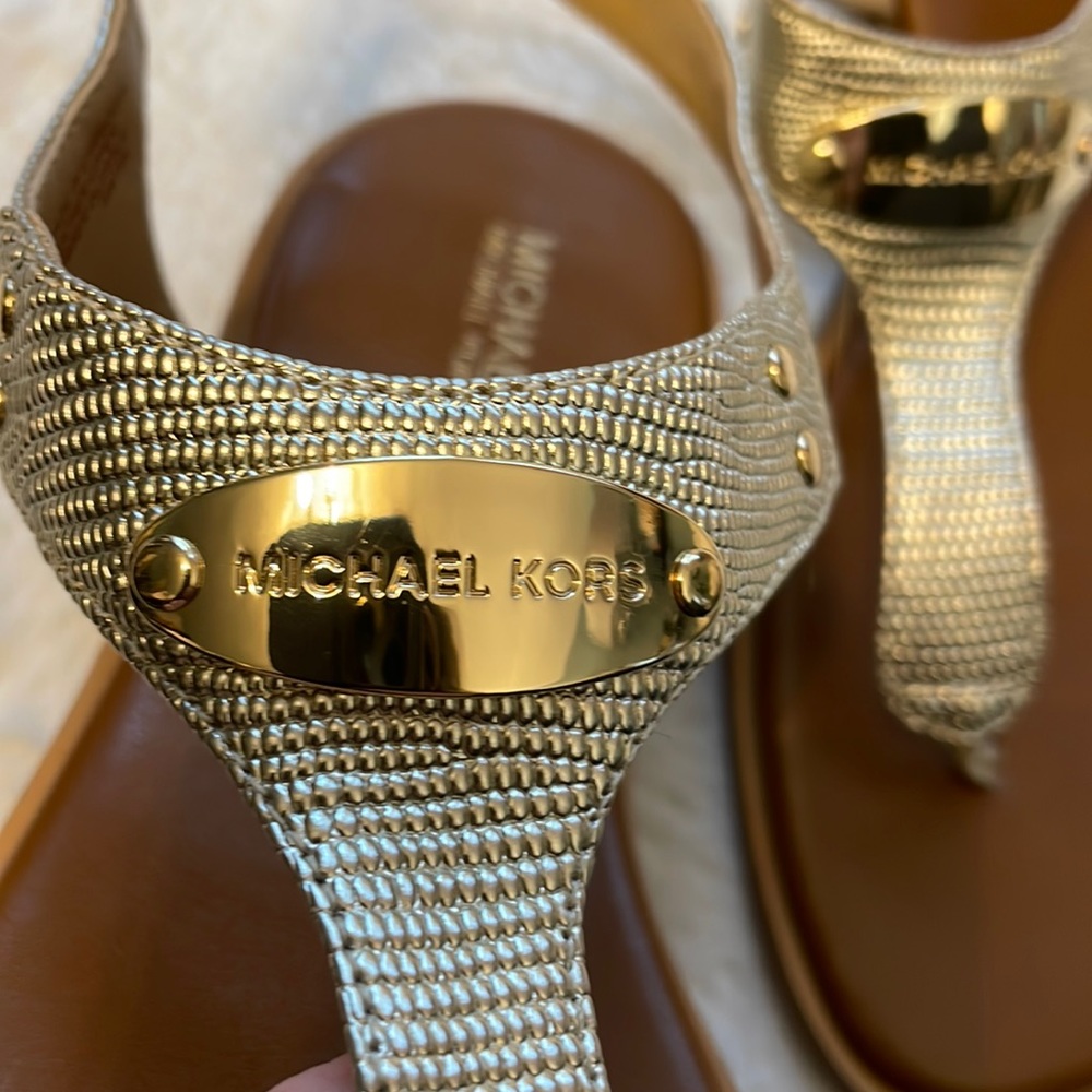 Michael Kora sandals size 7